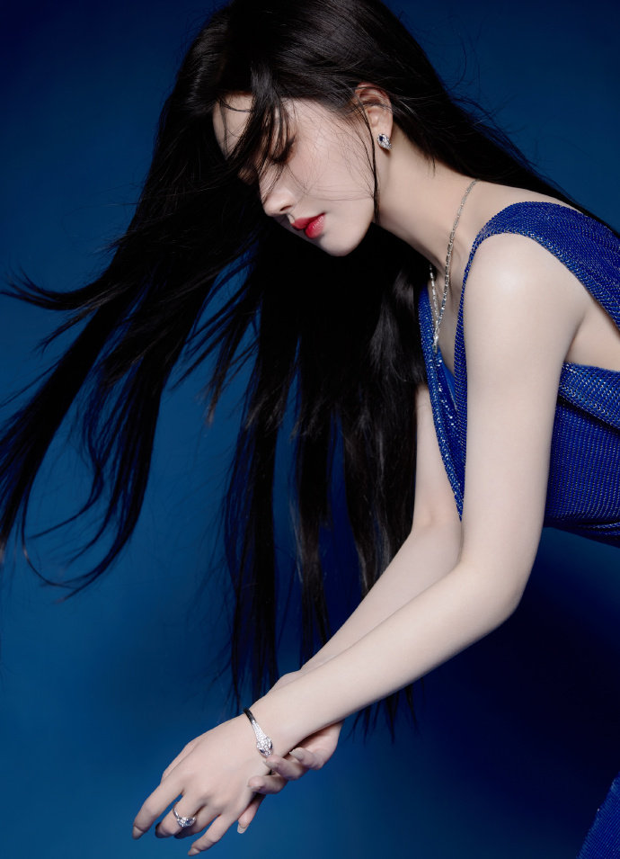 国产又粗又猛又爽又黄的视频丁姣(图1)