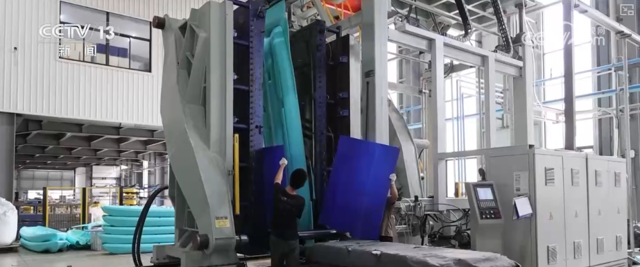 体育惠民既有“温度”也有“活力” 赛事热潮涌动成为不可忽视的“经济新力量”(图7)