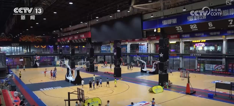 体育惠民既有“温度”也有“活力” 赛事热潮涌动成为不可忽视的“经济新力量”(图15)