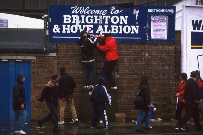 九游体育:TA报道新赛季英超20支球队起源故事:从教堂、工厂到遛狗趣事(图4)