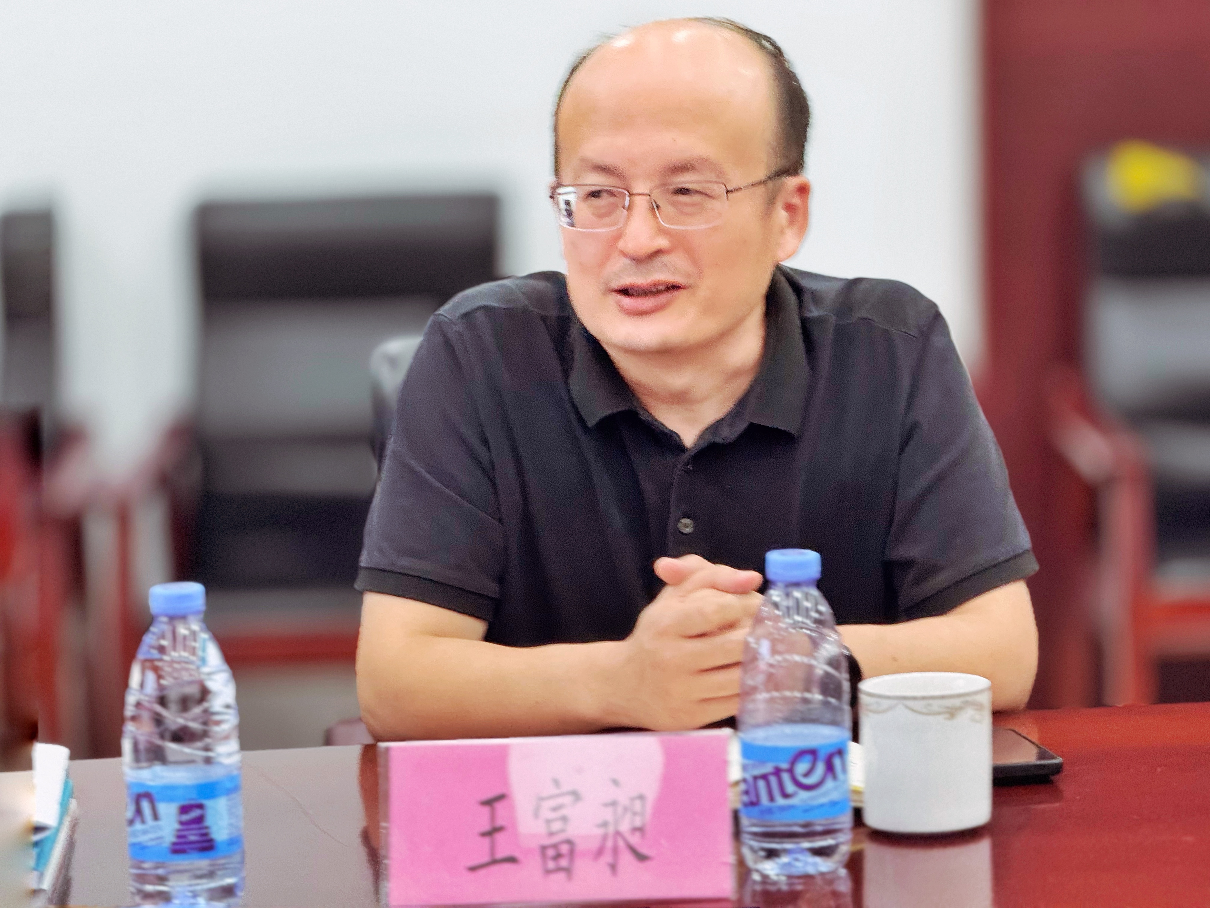 九游体育：缅怀抗战精神 聚力地方发展(图3)