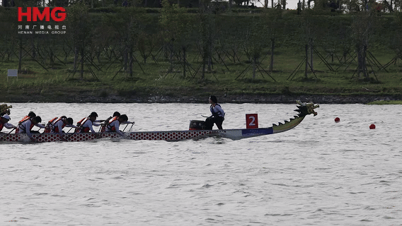 九游app：8省选手逐浪共渠！龙舟赛填补新乡水上运动项目空白(图4)