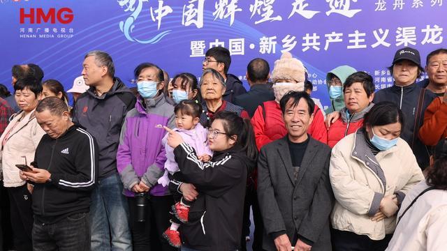 九游app：8省选手逐浪共渠！龙舟赛填补新乡水上运动项目空白(图5)