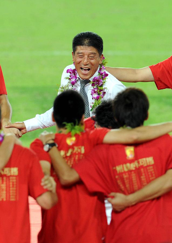 【文体艺苑】直播平台将教室画面当直播内容 专家:侵犯隐私(图5)