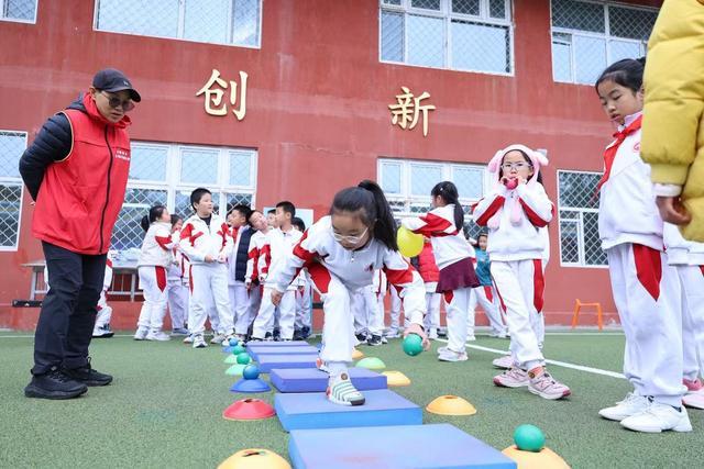 “奔跑吧·少年”2025年北京市青少年科学健身指导普及活动举行(图6)