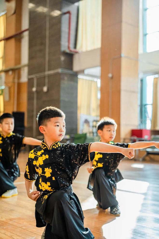 九游体育：在昆山这些学校都很有“品”！(图6)