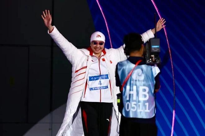 九游官网入口：游泳比赛里原来真的可以用狗刨？！(图2)