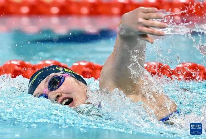 九游官网入口：游泳比赛里原来真的可以用狗刨？！(图9)