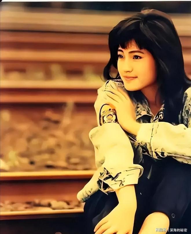 九游app：她58岁仍是干净之身至今没谈过恋爱除非是最爱不然不会献身(图12)