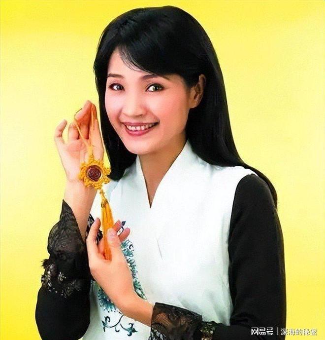 九游app：她58岁仍是干净之身至今没谈过恋爱除非是最爱不然不会献身(图39)