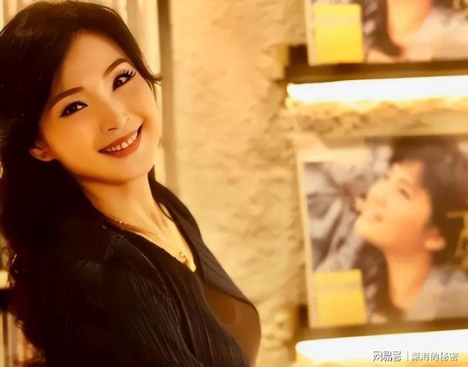 九游app：她58岁仍是干净之身至今没谈过恋爱除非是最爱不然不会献身(图36)