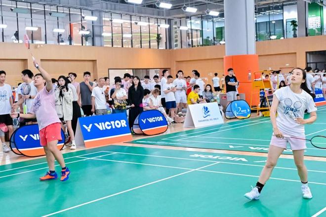 九游app：人文青岛之青岛与海半是山海馈赠半是全民热情——体育设施的变迁以及体育之城的密码(图7)