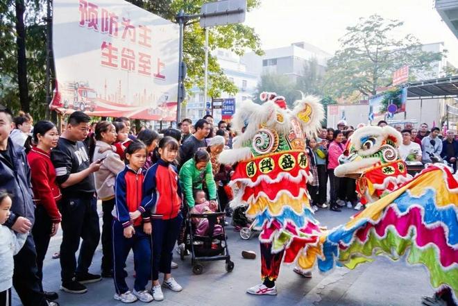大湾区龙舟高手云集！佛山、中山等队伍逐浪江海……(图3)