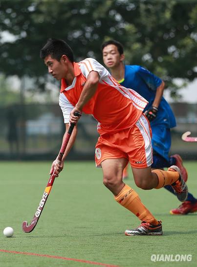 九游app:剪纸加旗袍:一群乐至人如何登上央视春晚(图1)