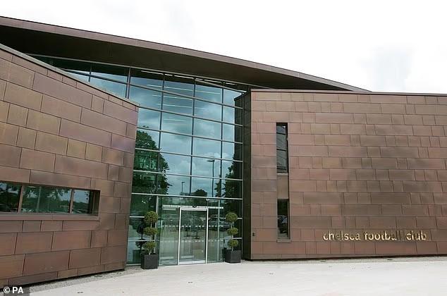 九游体育:太阳报:切尔西训练基地触发火情警报球员撤离后发现是误报(图2)