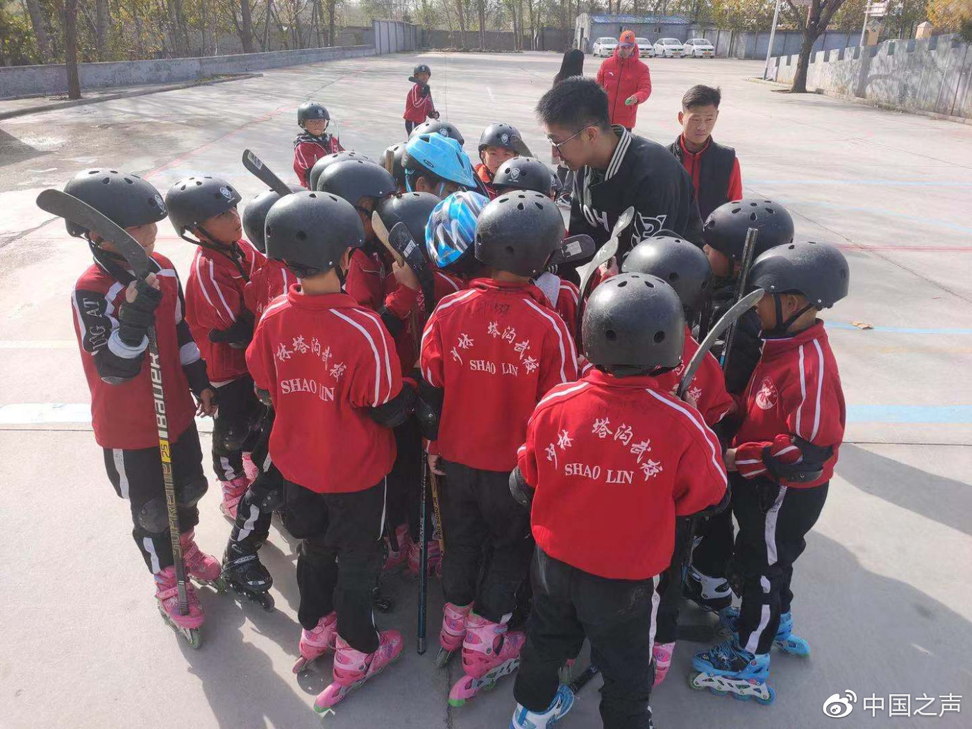 九游官网入口：昆明「筑友玺珑湾」售楼部电话_户型图测评_周边配套详情_优缺点分析(图1)