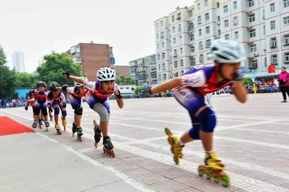 九游官网入口：365·体育项目推广]现代轮滑国际项目知多少(图11)