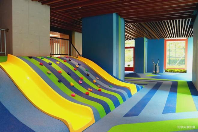 九游体育：⏰官方启幕 新世界临海揽山售楼处发布：以匠心品质定义新生活！(图16)