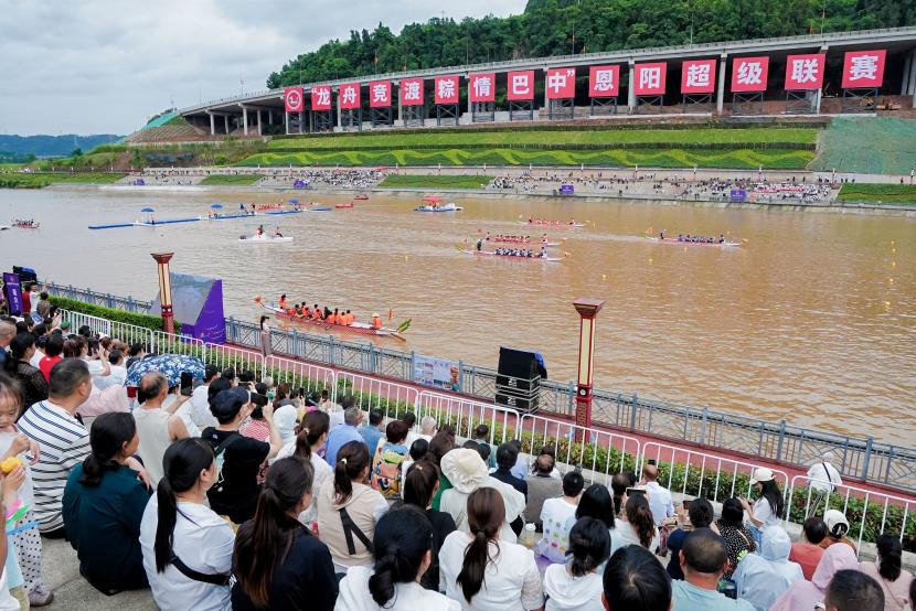 九游app:2026中华龙舟大赛端午登陆巴中恩阳“龙超”预热掀全民竞渡热潮(图3)
